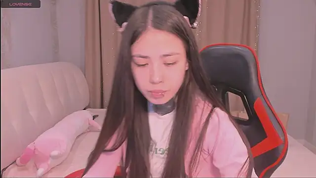 Kendall Nox online show from 12/18/25, 09:10