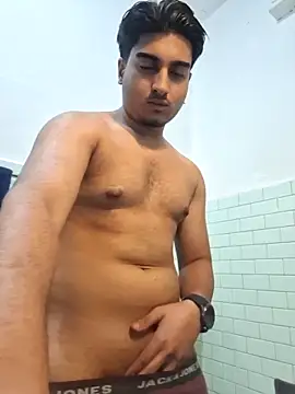 Snapshot of Anndrea8182 chatting on 03/12/26, 08:04 Anndrea8182 online show from 03/12/26, 08:04