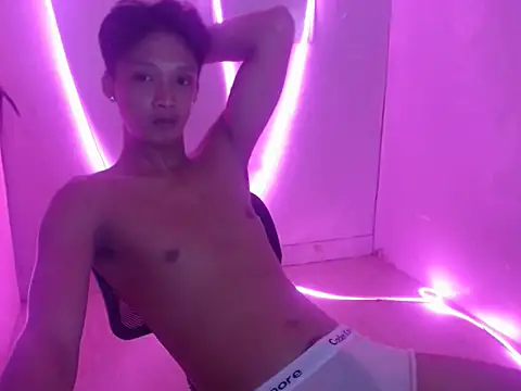 Snapshot of Massive_hunk chatting on 03/08/26, 04:16 Massive hunk online show from 03/08/26, 04:16