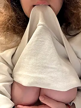 luisa evans online show from 12/15/25, 09:19