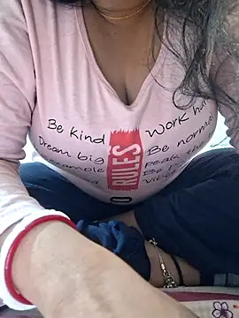 Snapshot of Hot-sexybaby12 chatting on 12/16/25, 05:23 Hot-sexybaby12 online show from 12/16/25, 05:23