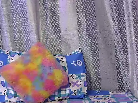 Snapshot of hey-pinky chatting on 03/24/26, 04:06 hey-pinky online show from 03/24/26, 04:06