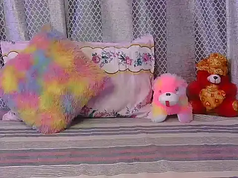 Snapshot of hey-pinky chatting on 04/18/26, 03:43 hey-pinky online show from 04/18/26, 03:43