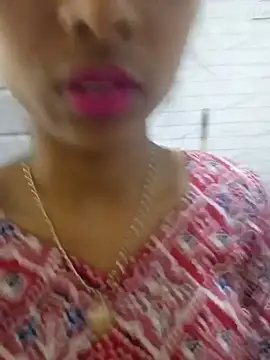 Snapshot of sexy_shital chatting on 05/19/26, 02:51 sexy shital online show from 05/19/26, 02:51