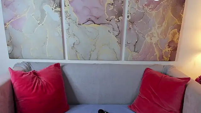 katymeaw online show from 06/12/26, 01:48