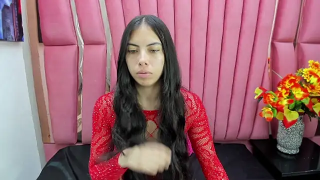 Snapshot of Alana_Hotterr chatting on 02/28/26, 04:57 Alana Hotterr online show from 02/28/26, 04:57