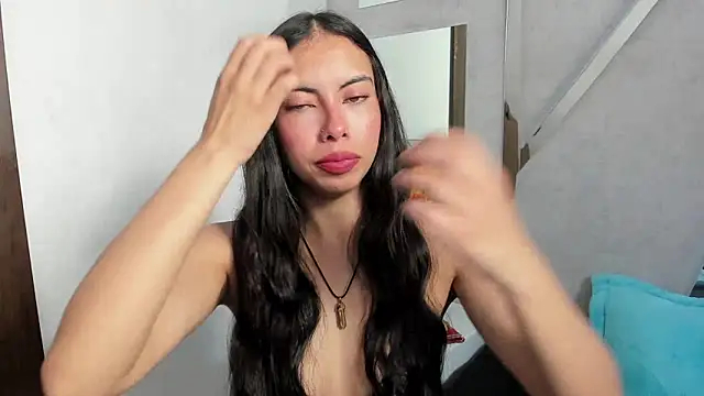 Snapshot of Alana_Hotterr chatting on 03/12/26, 05:13 Alana Hotterr online show from 03/12/26, 05:13