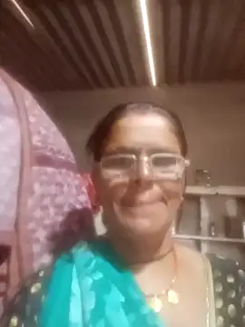 Snapshot of Pinki_rajak chatting on 05/07/26, 05:13 Pinki rajak online show from 05/07/26, 05:13
