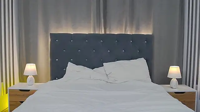 AmeliStark online show from 12/15/25, 04:06