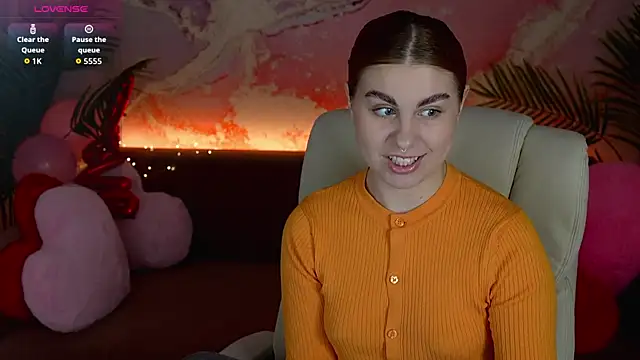 Snapshot of GingerPinky chatting on 02/23/26, 01:41 GingerPinky online show from 02/23/26, 01:41