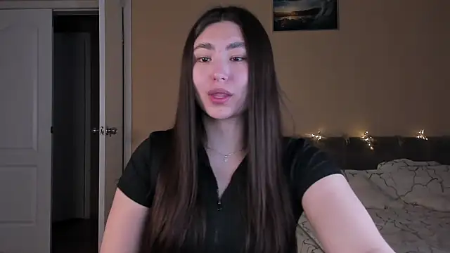 Snapshot of pink_dove chatting on 12/16/25, 09:14 pink dove online show from 12/16/25, 09:14