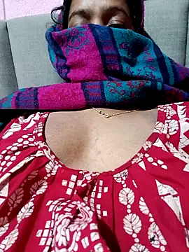 riyankabiswas201 online show from 12/14/25, 05:02