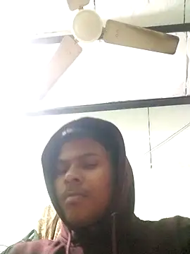 Snapshot of Niteenku chatting on 12/18/25, 06:25 Niteenku online show from 12/18/25, 06:25