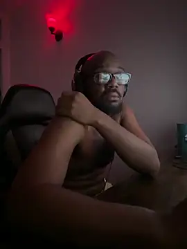 Snapshot of MrUnintentional chatting on 03/05/26, 05:14 MrUnintentional online show from 03/05/26, 05:14