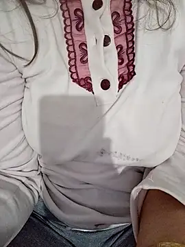 Snapshot of NOR-67 chatting on 02/05/26, 09:41 NOR-67 online show from 02/05/26, 09:41