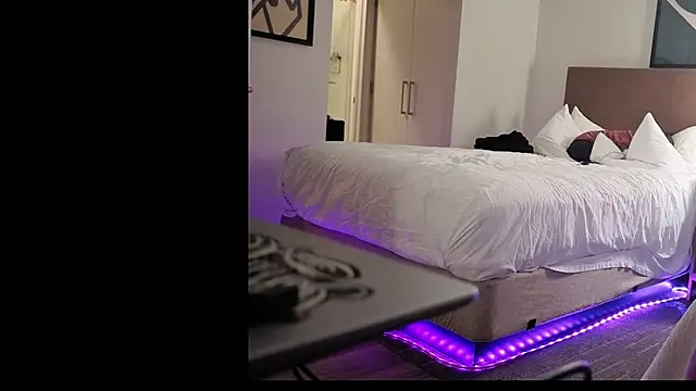 bluntbeautyxo online show from 12/16/25, 01:10