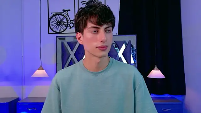 Snapshot of Martin_Williams chatting on 01/19/26, 12:20 Martin Williams online show from 01/19/26, 12:20