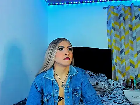 georgiina giio online show from 12/15/25, 07:56