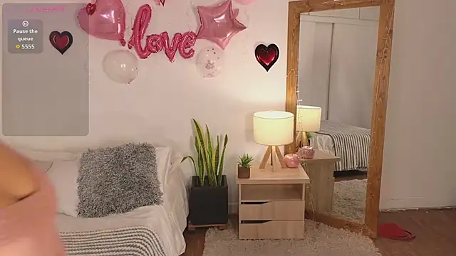 Grecia Miller  online show from 02/14/26, 12:24