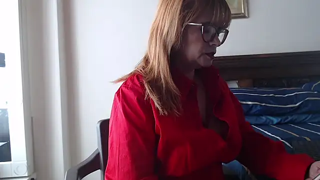 Snapshot of evelynsmithco chatting on 04/22/26, 07:15 evelynsmithco online show from 04/22/26, 07:15