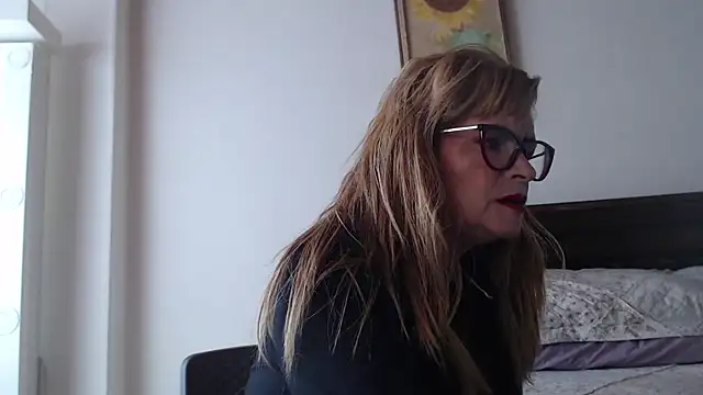 evelynsmithco online show from 06/04/26, 03:51