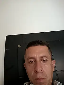 Snapshot of Reactinsex chatting on 12/13/25, 09:53 Reactinsex online show from 12/13/25, 09:53