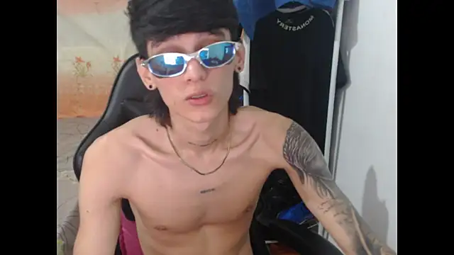 Sweett Boyy online show from 12/18/25, 12:17