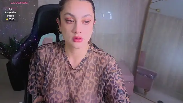 Snapshot of Aria95_a chatting on 03/14/26, 01:16 Aria95 a online show from 03/14/26, 01:16