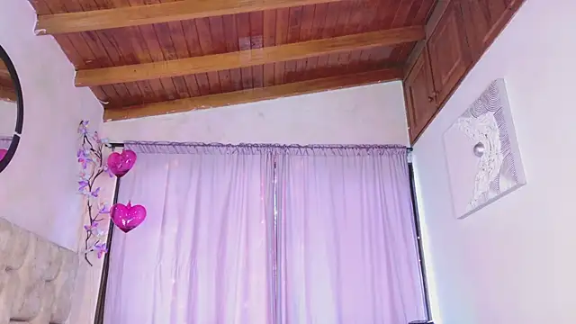 NanyMatrioska online show from 04/25/26, 06:49
