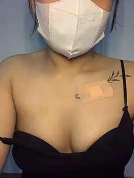 NinaBaby22 online show from 06/16/26, 06:21