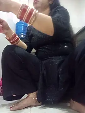 Snapshot of Barbie-Doll7 chatting on 01/14/26, 08:53 Barbie-Doll7 online show from 01/14/26, 08:53