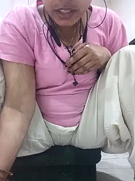 Snapshot of Barbie-Doll7 chatting on 02/26/26, 12:26 Barbie-Doll7 online show from 02/26/26, 12:26