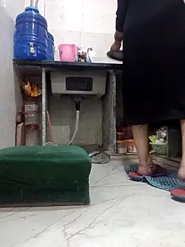 Snapshot of Barbie-Doll7 chatting on 03/01/26, 03:03 Barbie-Doll7 online show from 03/01/26, 03:03