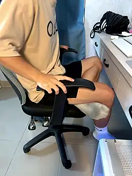 Snapshot of jason5858 chatting on 01/14/26, 05:24 jason5858 online show from 01/14/26, 05:24