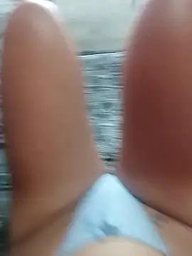 Snapshot of layanehot chatting on 12/18/25, 09:26 layanehot online show from 12/18/25, 09:26