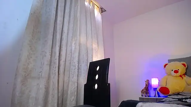 Snapshot of TOMBOYSEXX chatting on 03/17/26, 05:16 TOMBOYSEXX online show from 03/17/26, 05:16