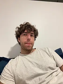 Snapshot of icyninesix chatting on 12/17/25, 11:27 icyninesix online show from 12/17/25, 11:27