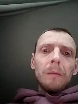 Snapshot of CrookedBunk3527 chatting on 12/14/25, 03:50 CrookedBunk3527 online show from 12/14/25, 03:50