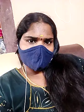 Snapshot of Tamil_Bhuvi69 chatting on 12/17/25, 10:54 Tamil Bhuvi69 online show from 12/17/25, 10:54