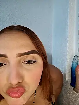 Snapshot of Mia_em chatting on 01/07/26, 06:54 Mia em online show from 01/07/26, 06:54