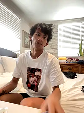 jhaycobXgarcia online show from 12/15/25, 10:14