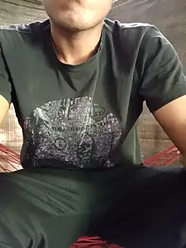 Snapshot of Fradre chatting on 12/14/25, 02:11 Fradre online show from 12/14/25, 02:11