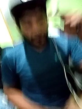 Snapshot of manqbhj chatting on 12/16/25, 05:56 manqbhj online show from 12/16/25, 05:56