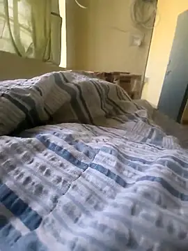 Snapshot of Alexbhuriya420 chatting on 02/13/26, 07:37 Alexbhuriya420 online show from 02/13/26, 07:37