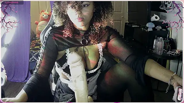 Snapshot of HonneyBunnyXO chatting on 03/12/26, 04:18 HonneyBunnyXO online show from 03/12/26, 04:18