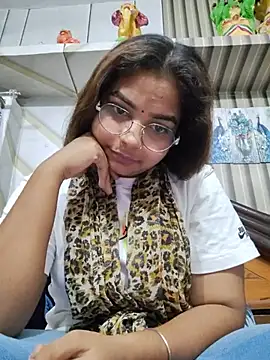 Snapshot of Himani_0122 chatting on 06/14/26, 04:58 Himani 0122 online show from 06/14/26, 04:58