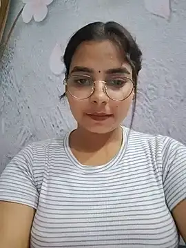 Snapshot of Himani_0122 chatting on 06/18/26, 04:46 Himani 0122 online show from 06/18/26, 04:46