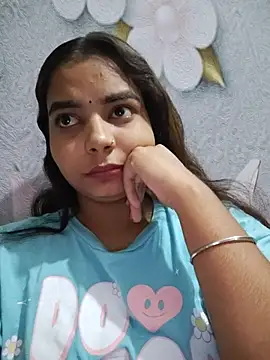 Snapshot of Himani_0122 chatting on 06/26/26, 06:51 Himani 0122 online show from 06/26/26, 06:51