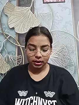 Snapshot of Himani_0122 chatting on 08/01/26, 02:27 Himani 0122 online show from 08/01/26, 02:27