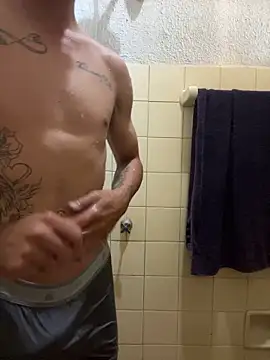 Snapshot of EnjoymentRapha chatting on 12/14/25, 05:51 EnjoymentRapha online show from 12/14/25, 05:51